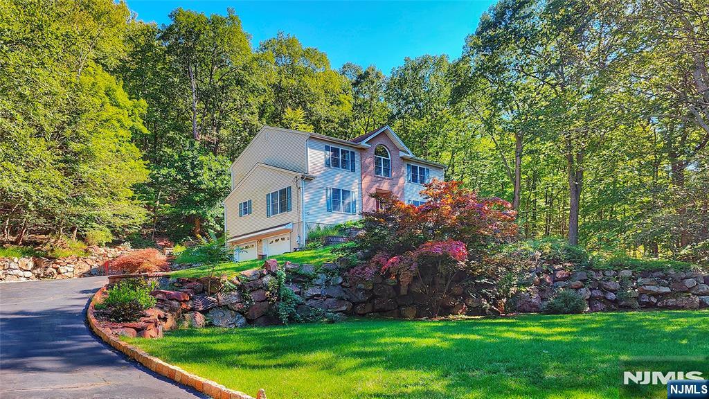 281 Kinnelon Road - Photo 2