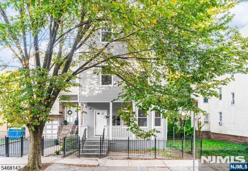 16 Seymour Avenue 3 - Photo 1
