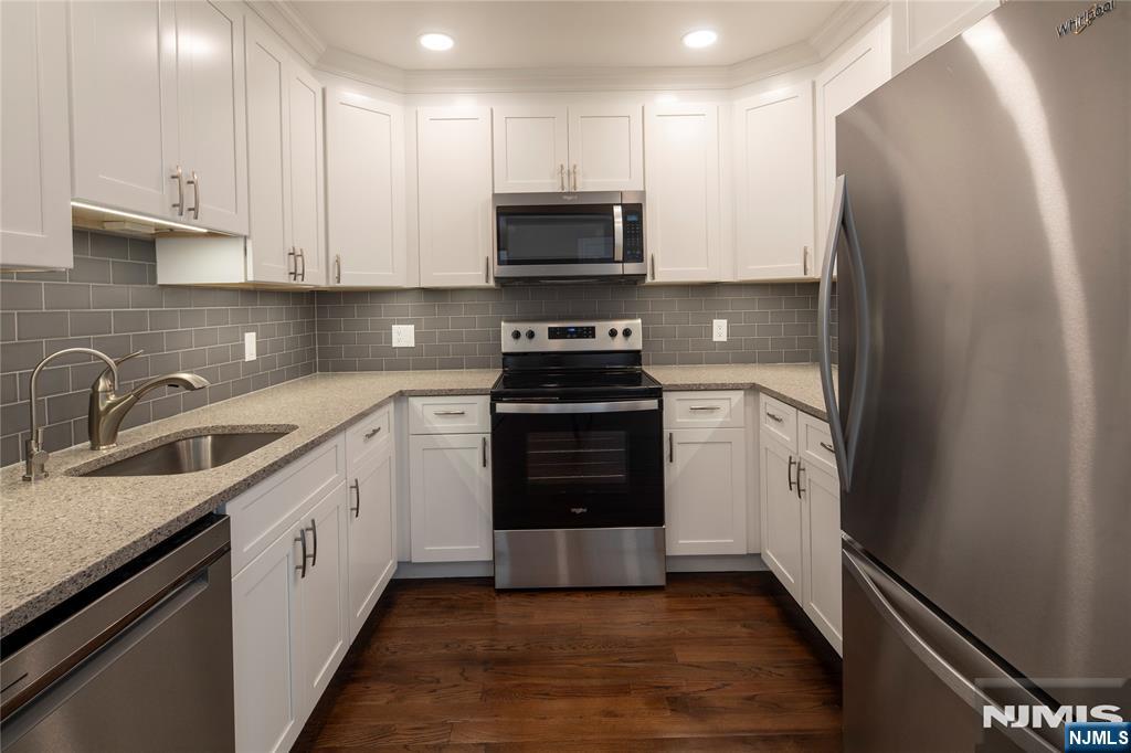 29 Linden Street 501 - Photo 2