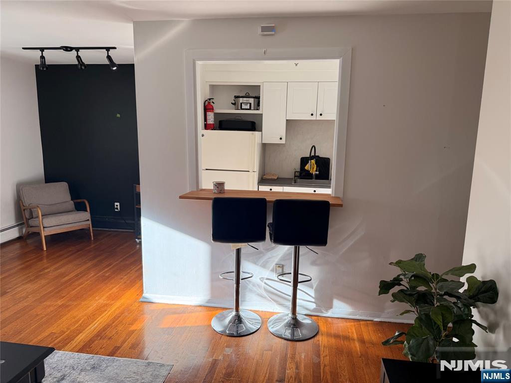5012 Christopher Street - Photo 3
