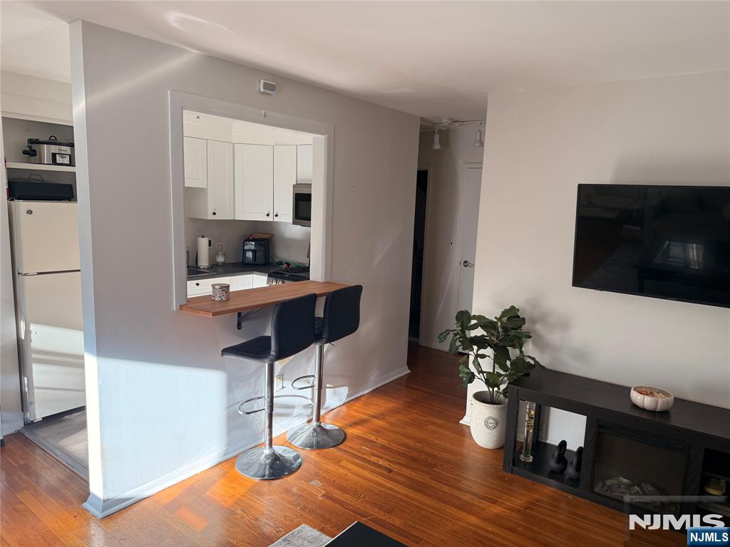 5012 Christopher Street - Photo 4