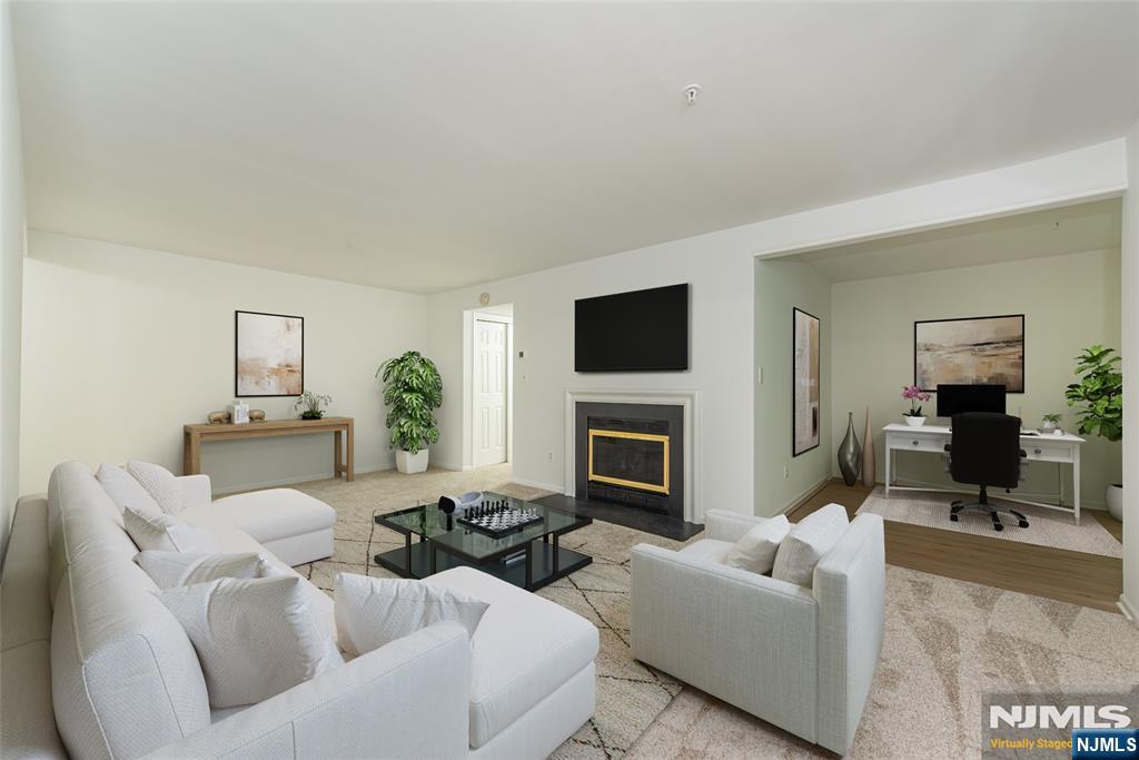 1102 Faulkner Court - Photo 3