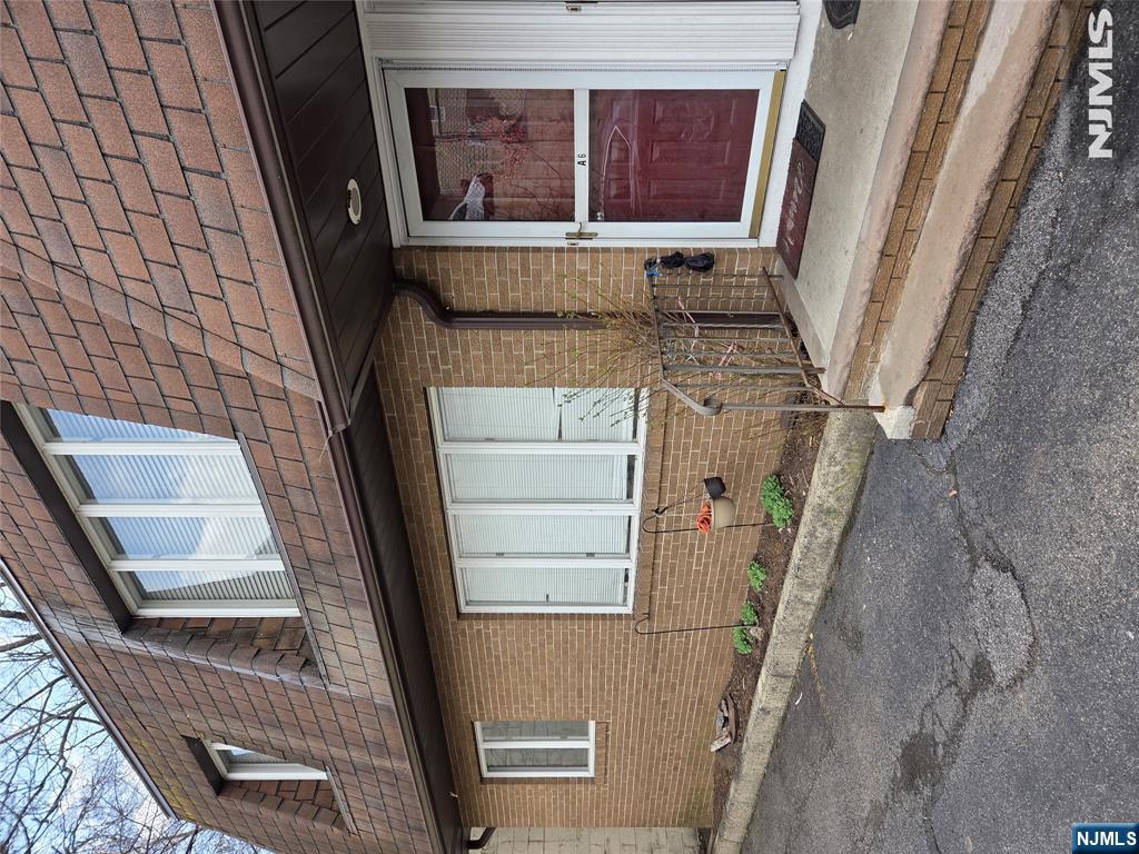 410 Paterson - Photo 2