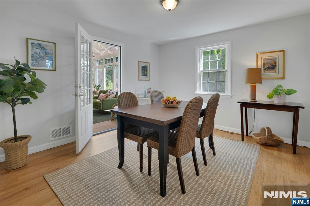 187 Bay Avenue - Photo 4