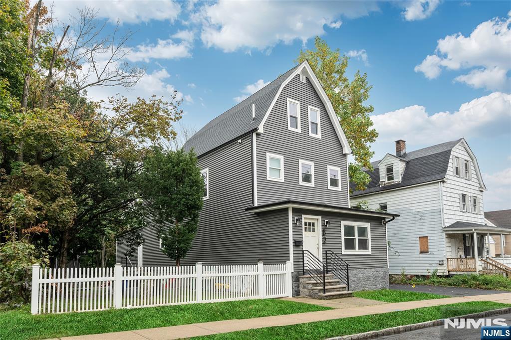 82 Watchung Avenue - Photo 1