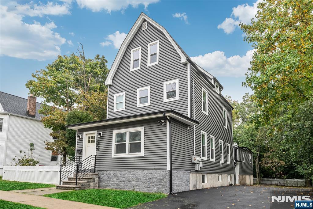 82 Watchung Avenue - Photo 4