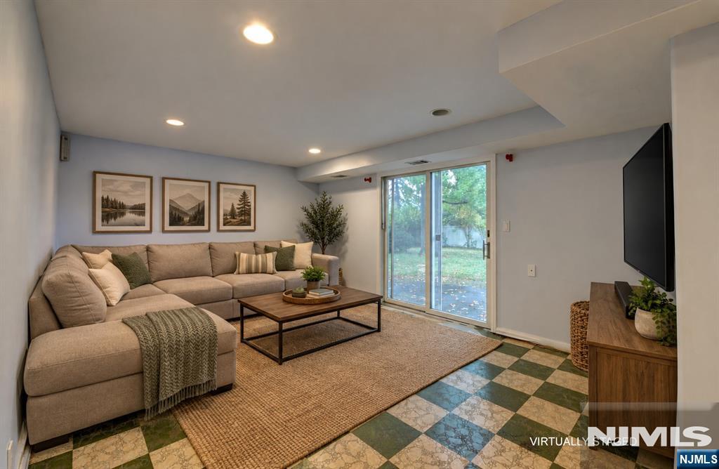 15 Jocelyn Place - Photo 3