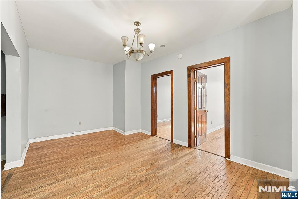 258 Clendenny Avenue 3 - Photo 3