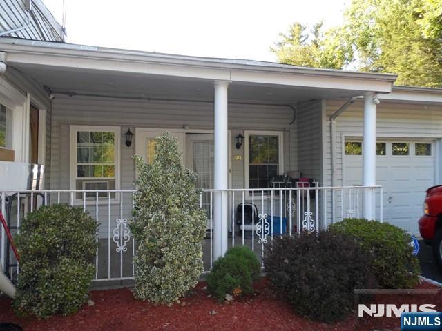 99 Forest Avenue - Photo 1