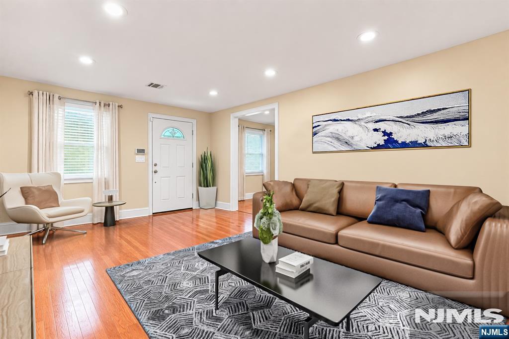 818 Ridge Road - Photo 3