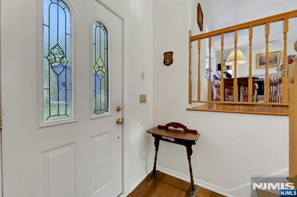 13 Darlene Terrace - Photo 4