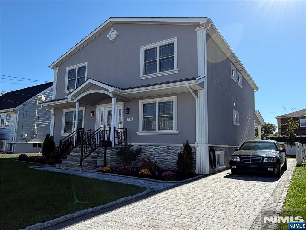 332 Kipp Avenue - Photo 1