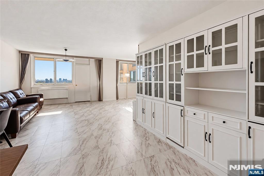 2150 Center Avenue 16A - Photo 3