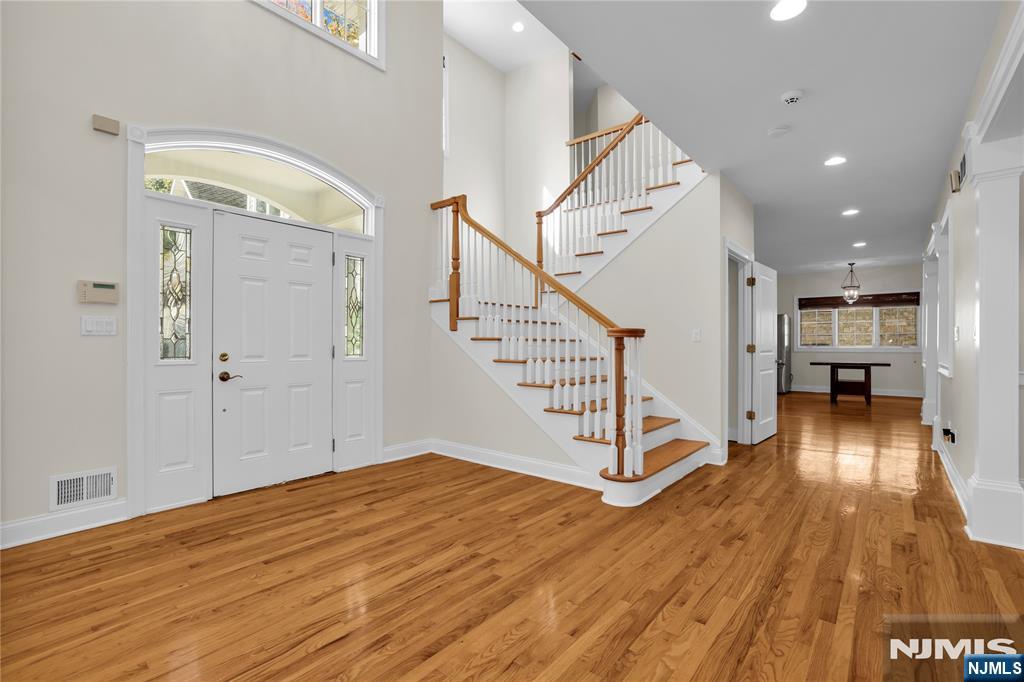 8 Chapel Hill Court - Photo 4