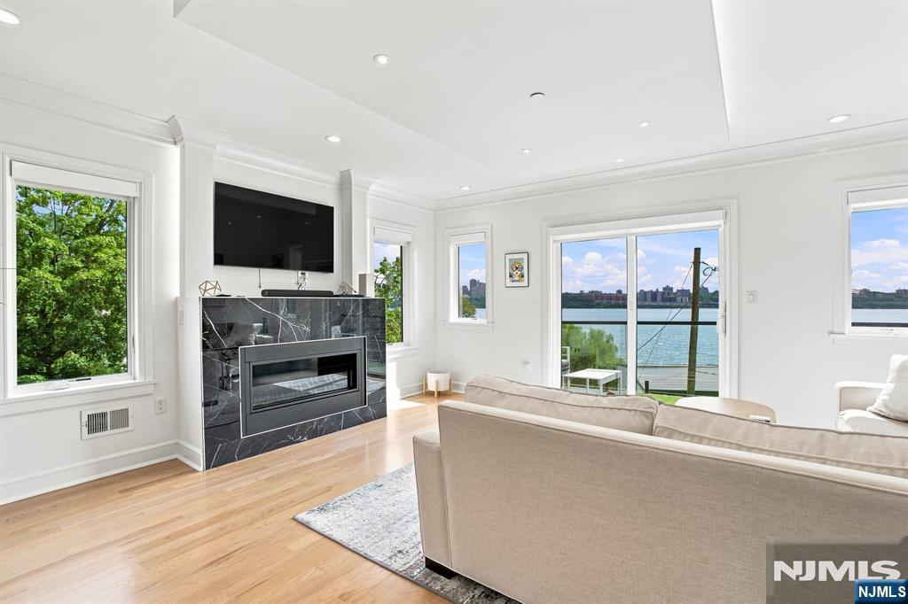 1439 River Road 1 - Photo 4