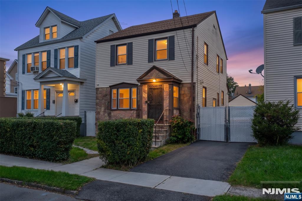 67 Philip Place - Photo 1
