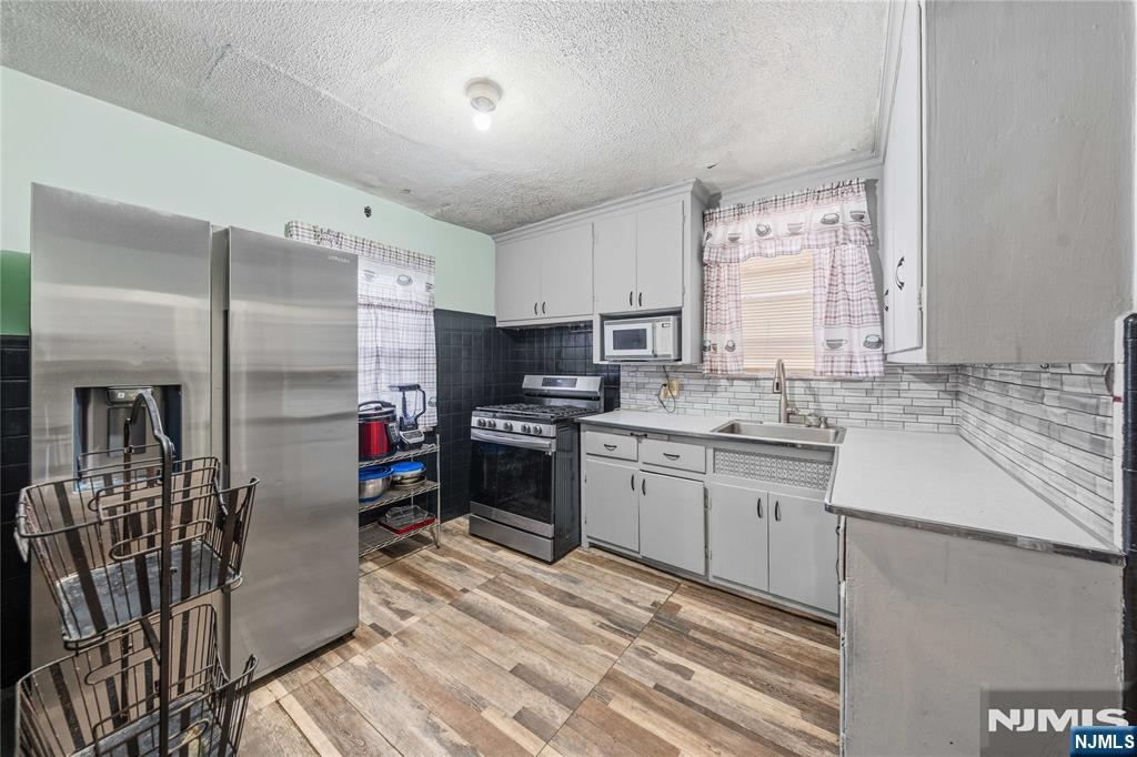 67 Philip Place - Photo 3