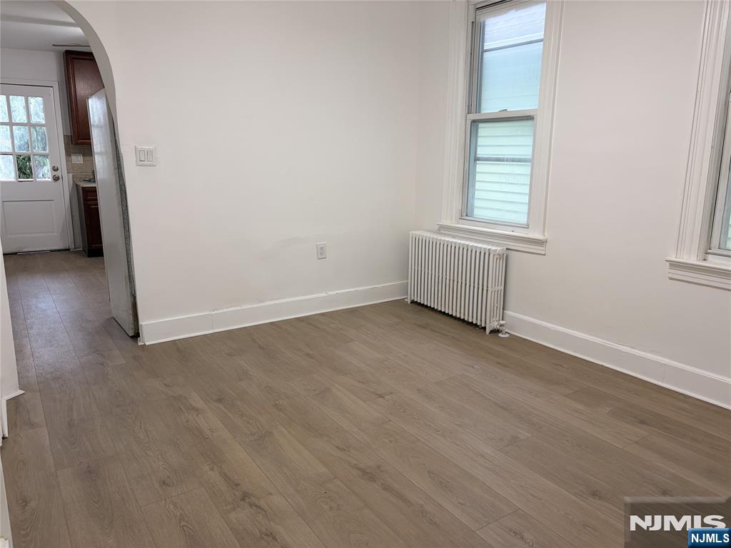 42 Van Winkle Avenue 2 - Photo 2
