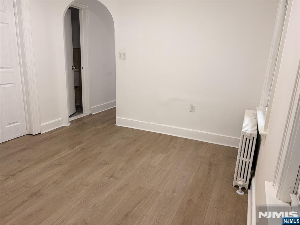 42 Van Winkle Avenue 2 - Photo 3