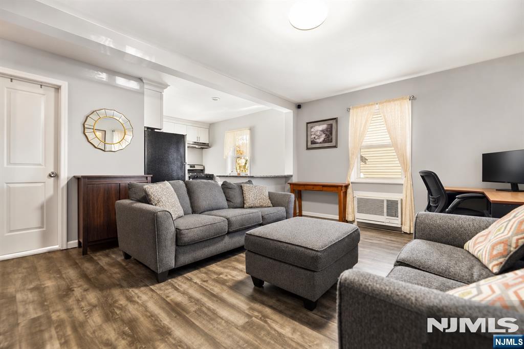 433 Spruce Street - Photo 4