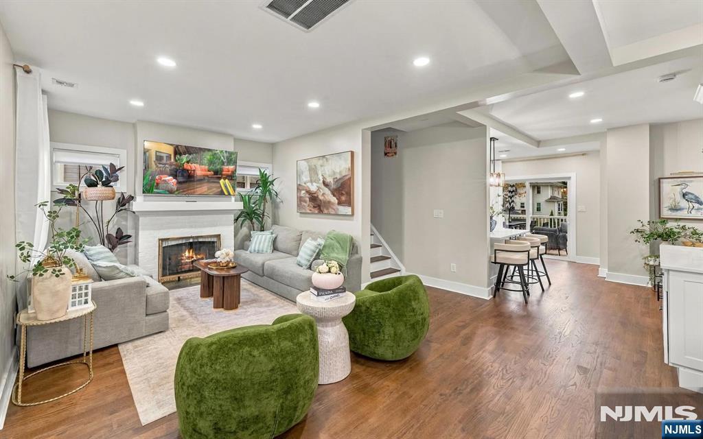 68 Cathedral Avenue - Photo 2