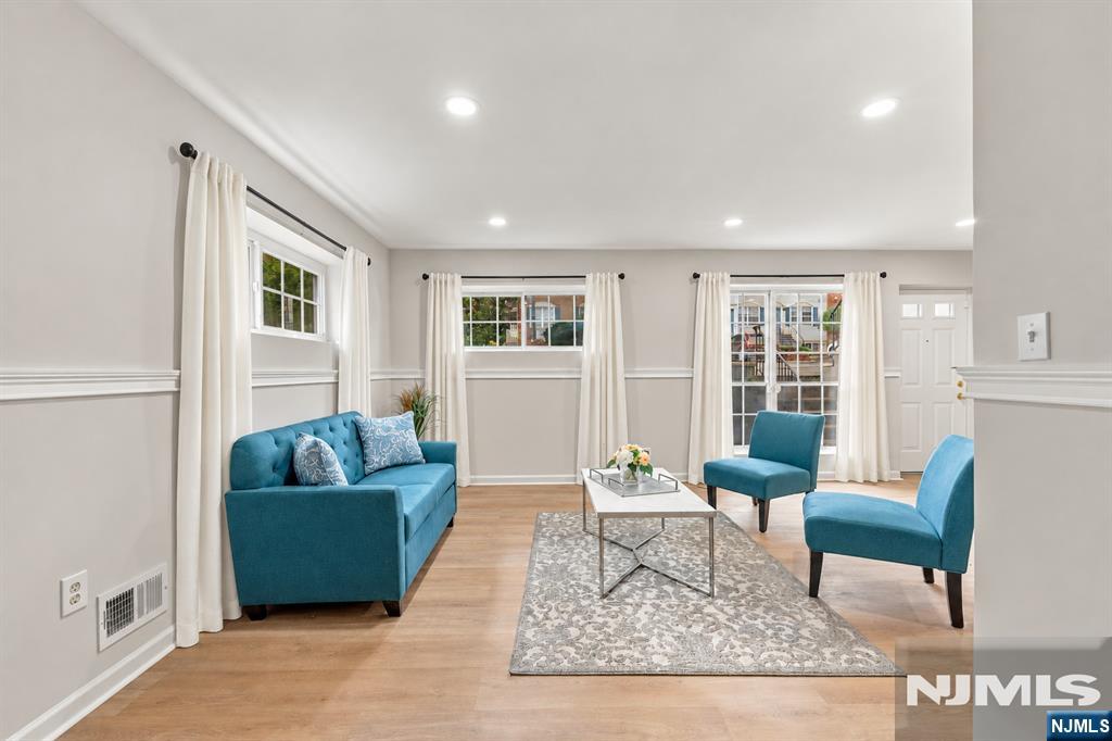 26 Rutgers Drive - Photo 2