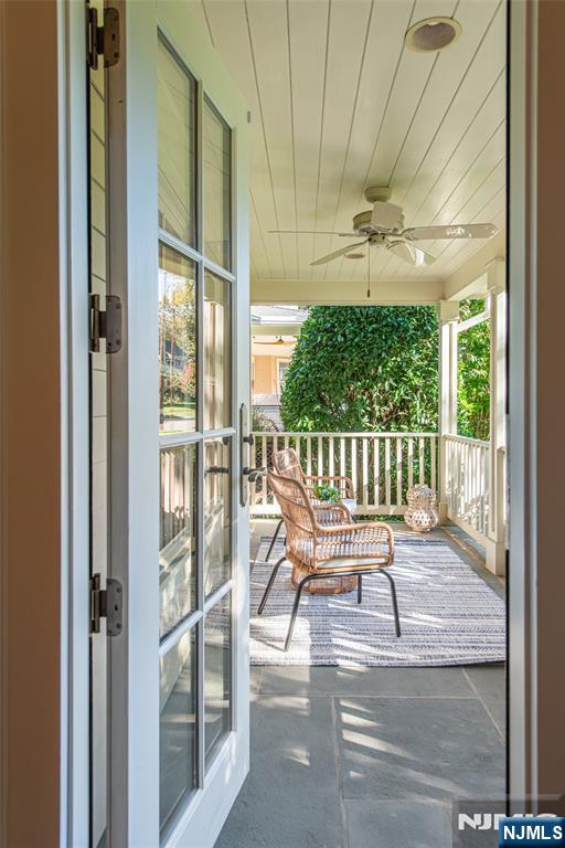 136 Montclair Avenue - Photo 4