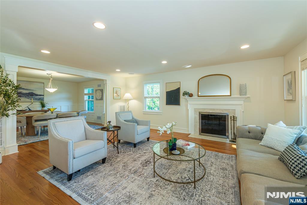 136 Montclair Avenue - Photo 5