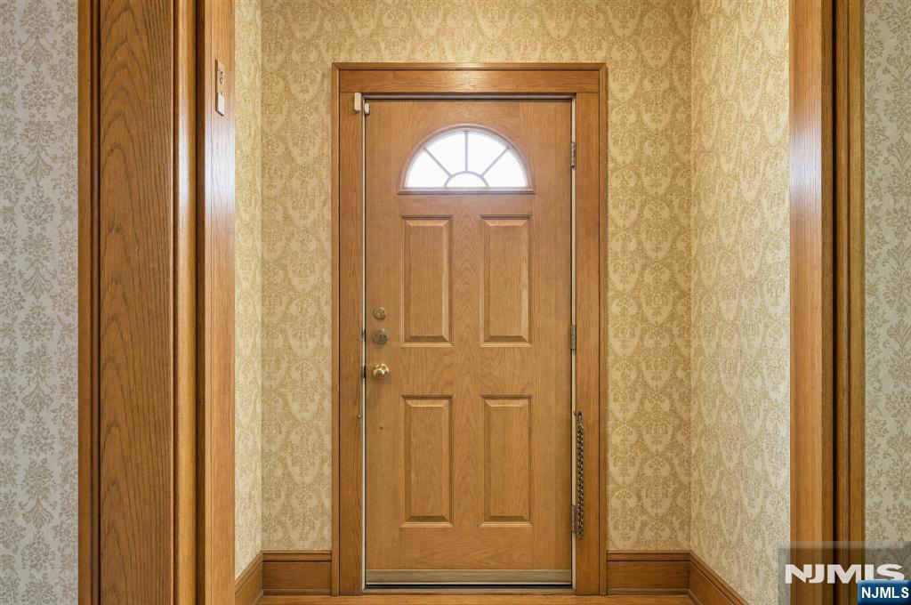 82 Brook Avenue - Photo 4