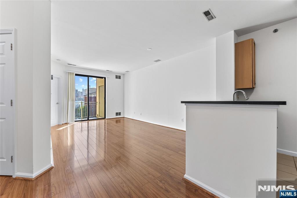 26 Ave At Port Imperial 425 - Photo 5