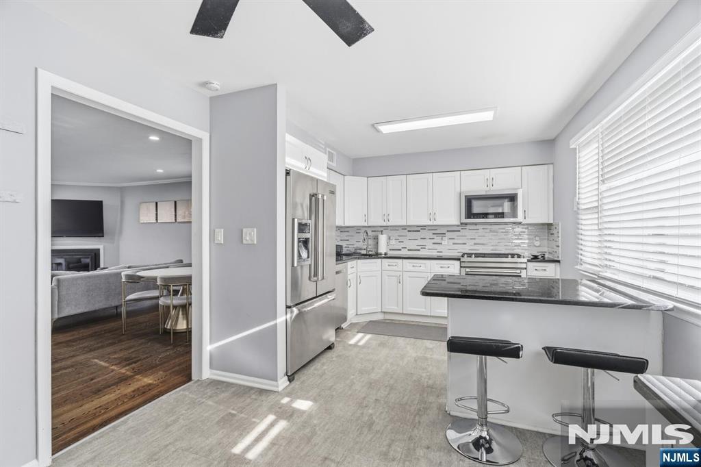 575 Grove Street F-1 - Photo 3
