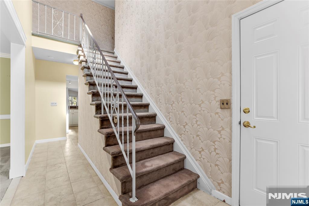 19 Crefeld Court 2 - Photo 5