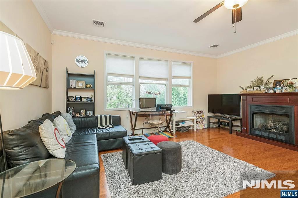 12 Hemlock Lane - Photo 5
