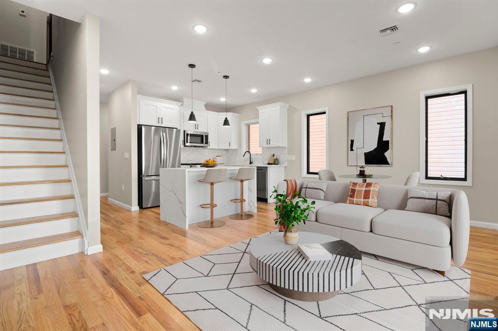 412 Cross Street - Photo 1