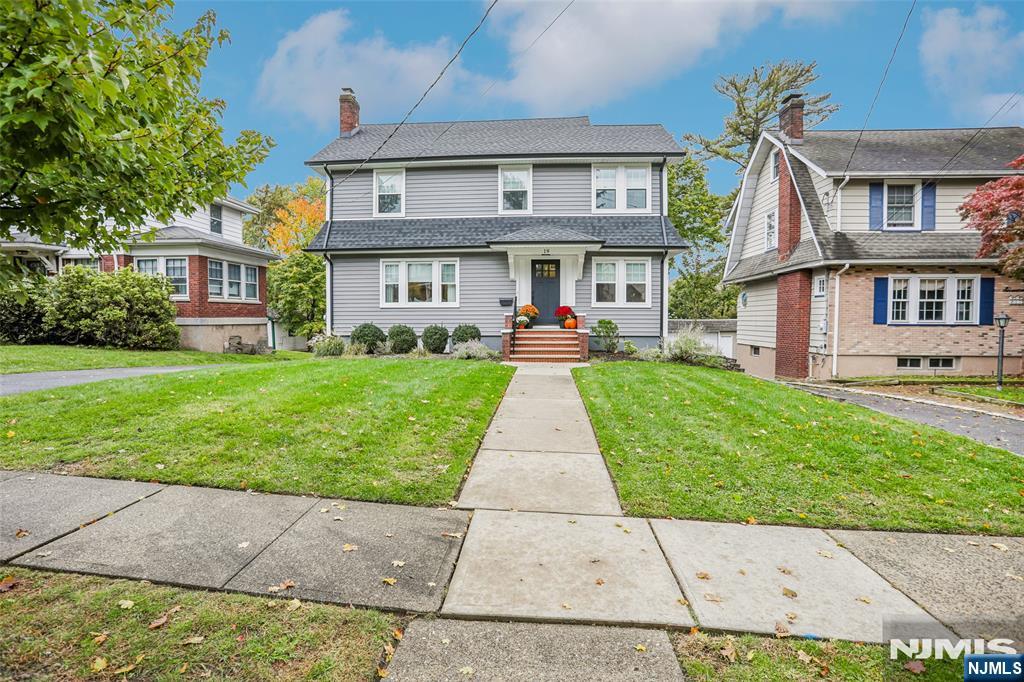 19 Montclair Avenue - Photo 1