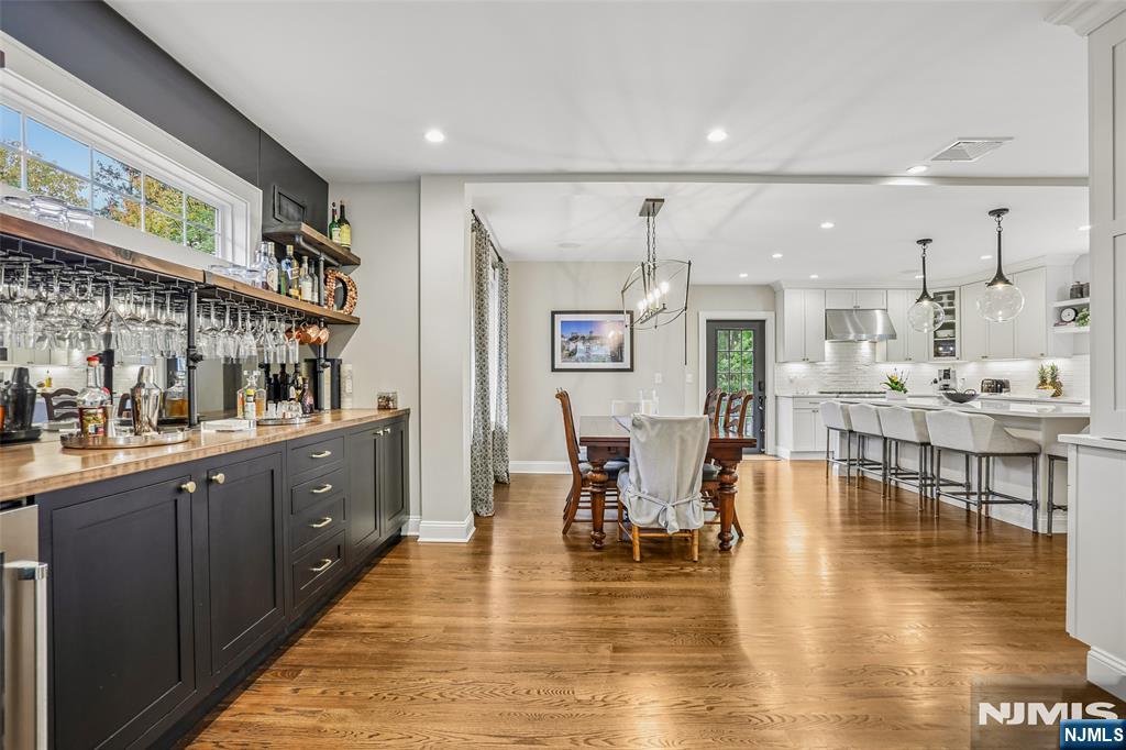19 Montclair Avenue - Photo 5