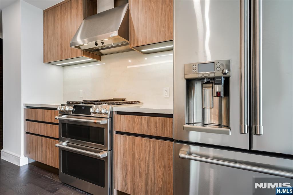 8701 Churchill Road 506 - Photo 4