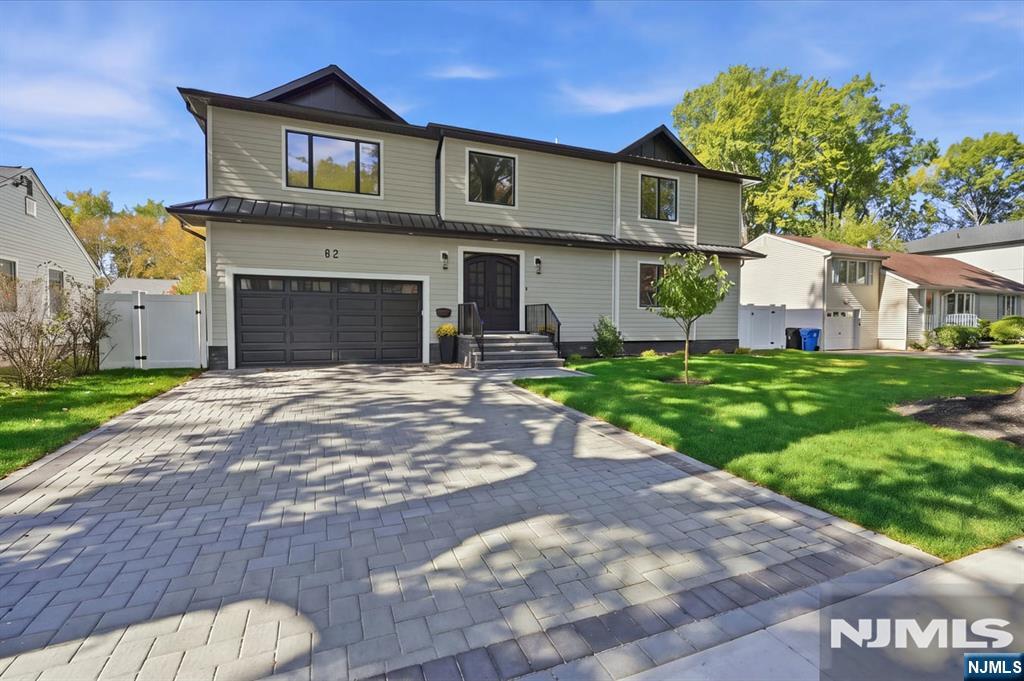 82 Benton Road - Photo 2