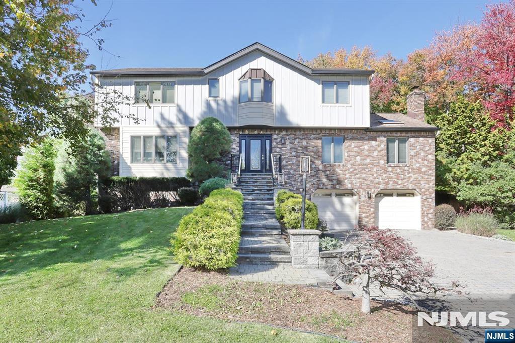 29 Fox Hollow Road - Photo 1