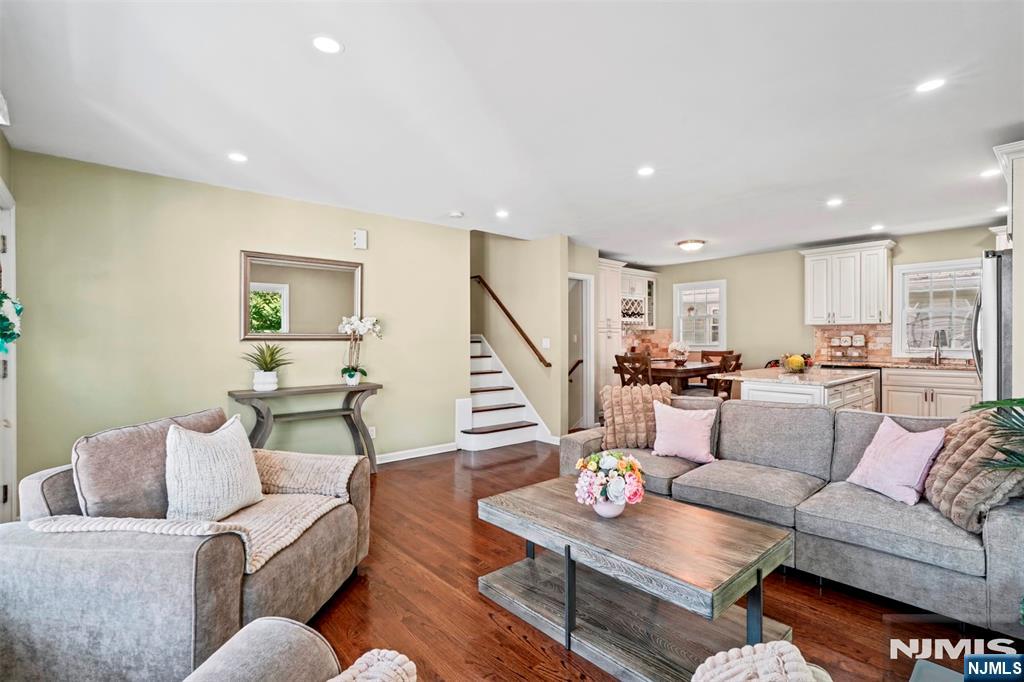 34 Queen Street - Photo 3