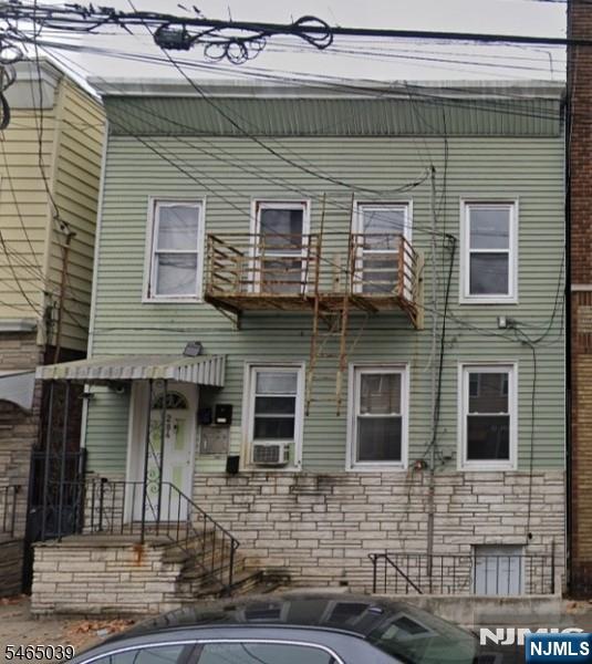 284 Adams Street - Photo 1