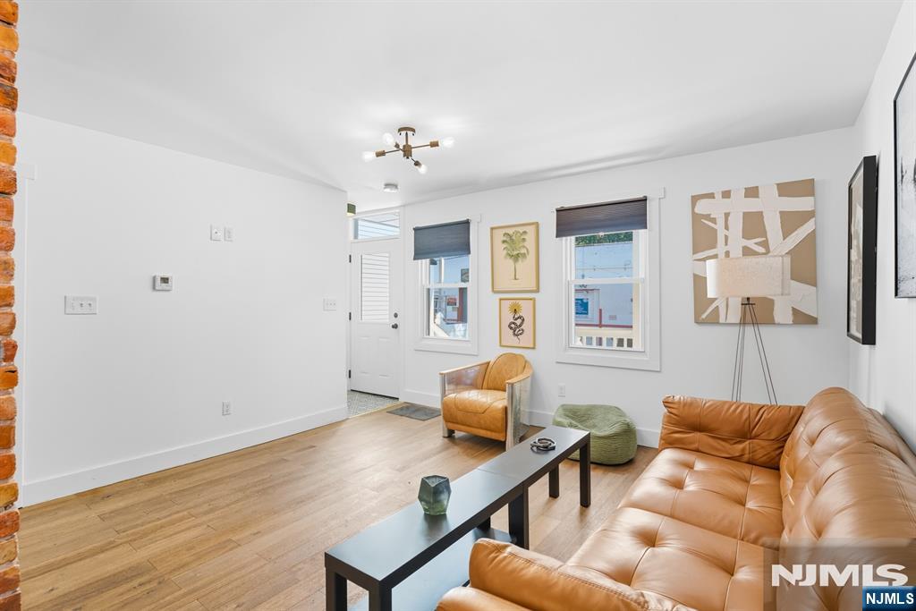 205 S Jefferson Street - Photo 5