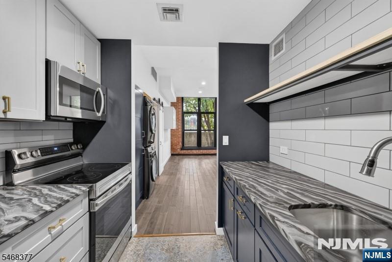 262 Main Street 101 - Photo 3