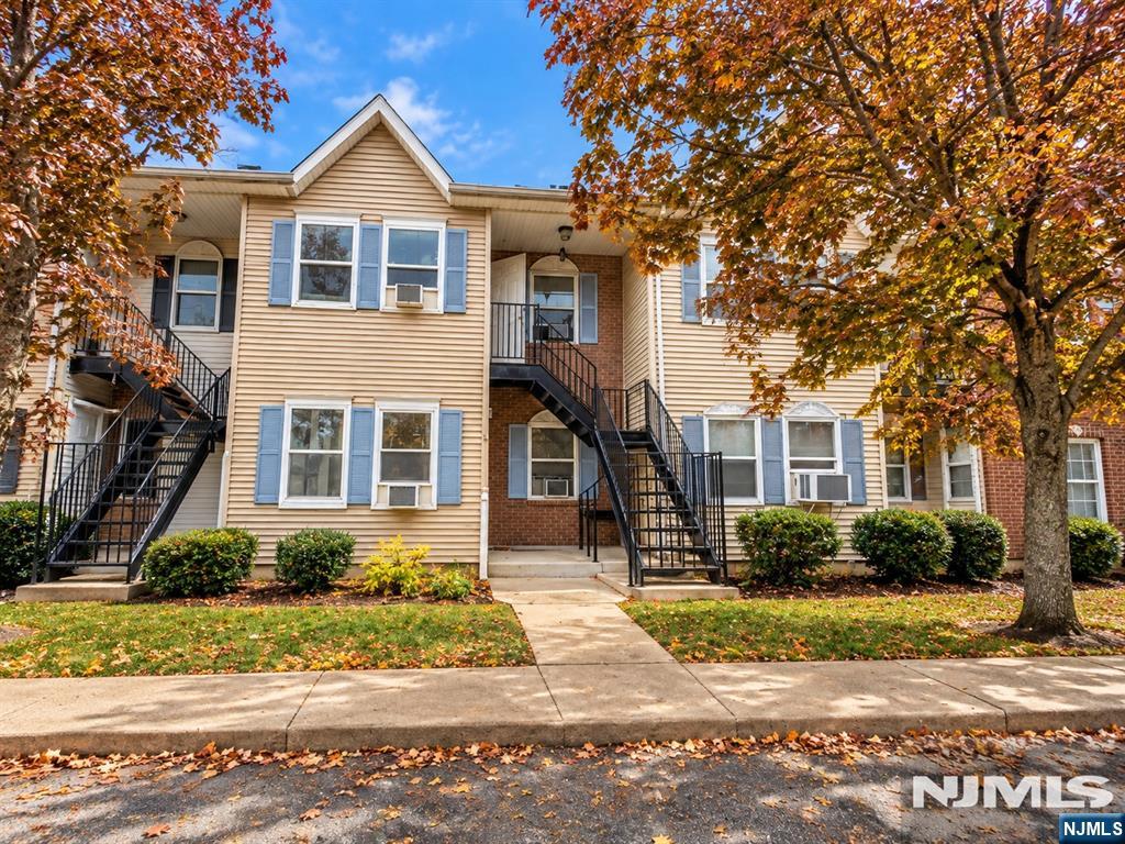 48 Ann Street - Photo 1