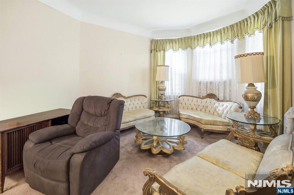 160 S 10th Street - Photo 3