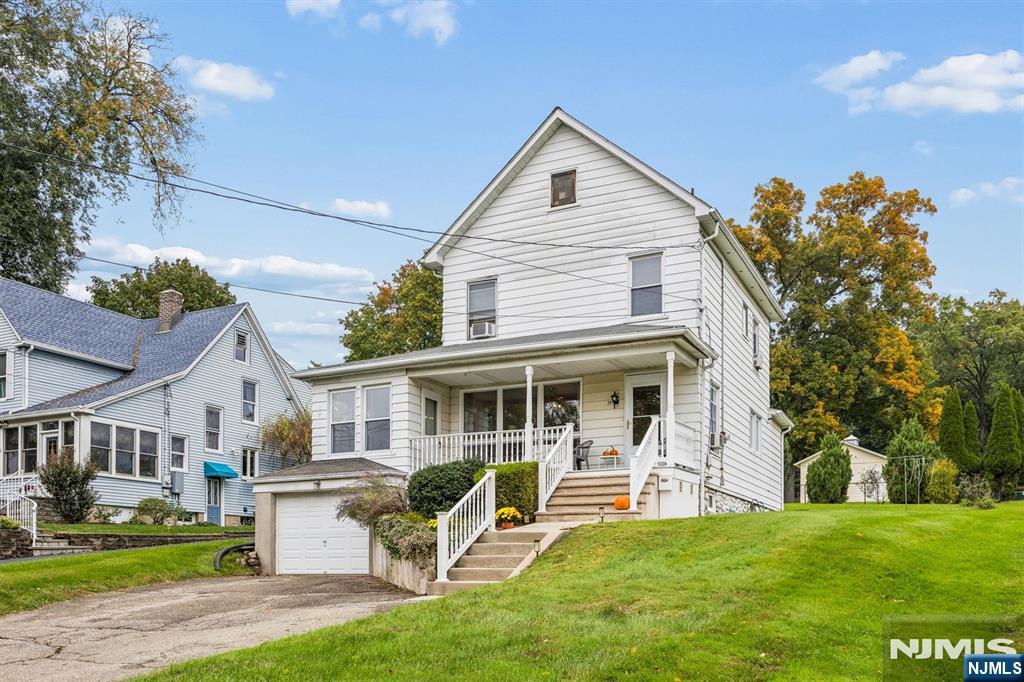 291 Parish Drive - Photo 1