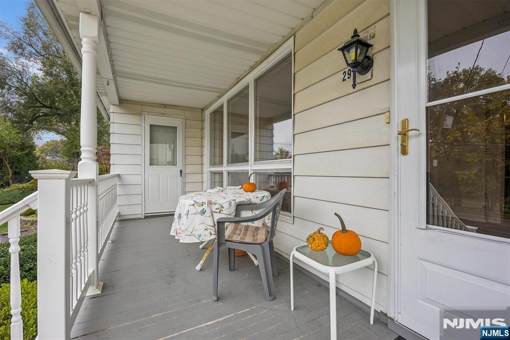 291 Parish Drive - Photo 5