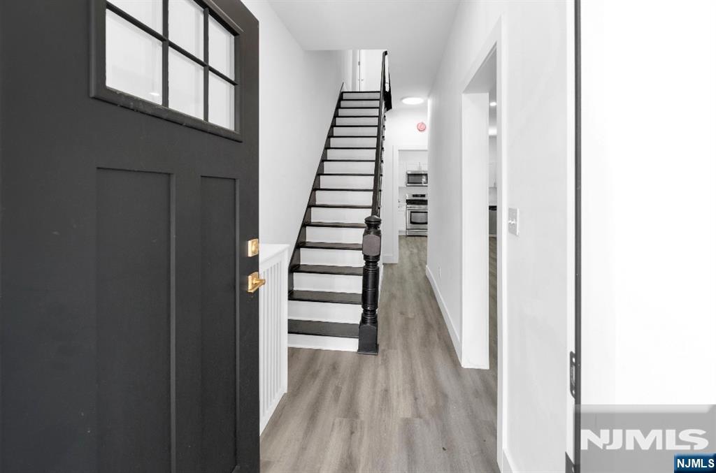 101 Garside Street - Photo 2