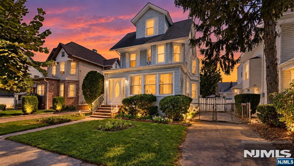 21 Hackett Place - Photo 1