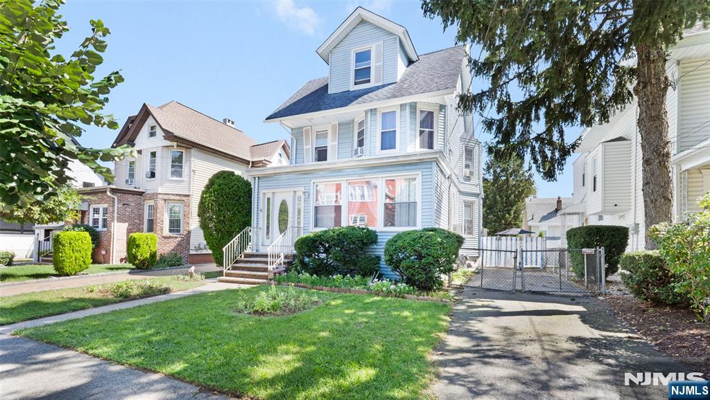 21 Hackett Place - Photo 2